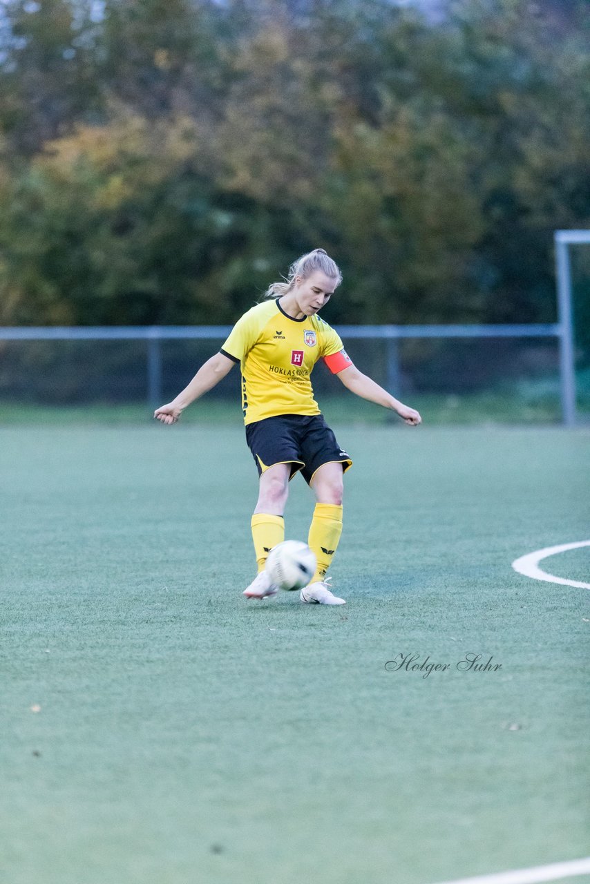 Bild 373 - F SSC Hagen Ahrensburg - SV Frisia 03 Risum-Lindholm : Ergebnis: 2:0